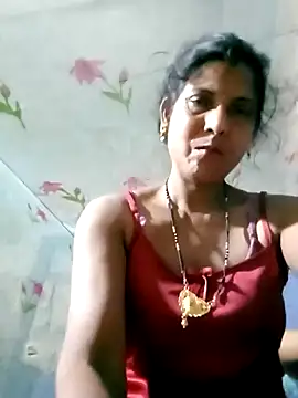 Snapshot of Savita992 chatting on 05.13.26 Savita992 online show from 05.13.26
