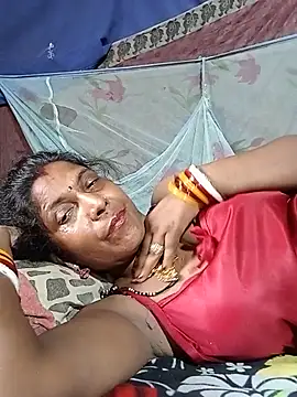 Snapshot of Savita992 chatting on 05.22.26 Savita992 online show from 05.22.26