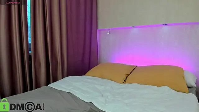 Adelina Bliss online show from 10.04.25