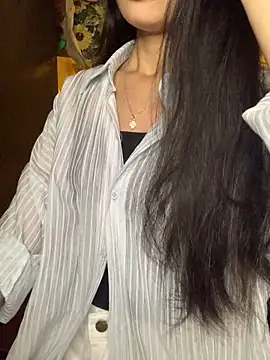 Snapshot of Nhinhi18 chatting on 11.09.25 Nhinhi18 online show from 11.09.25