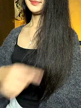 Nhinhi18 online show from 11.24.25