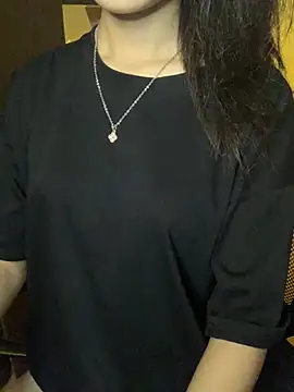 Snapshot of Nhinhi18 chatting on 07.13.26 Nhinhi18 online show from 07.13.26