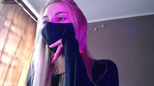 Iris lave online show from 09.24.25