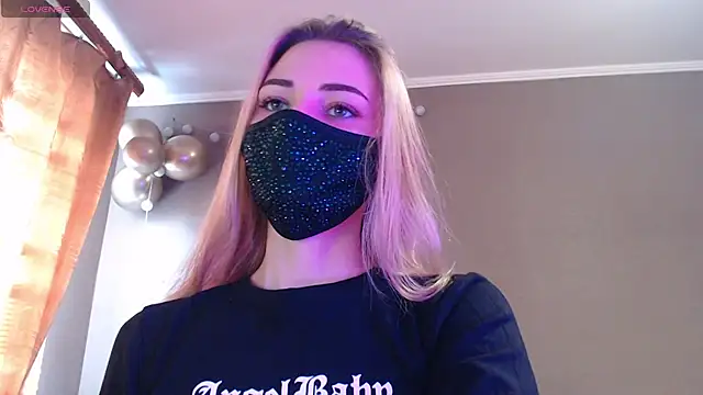 Iris lave online show from 11.17.25