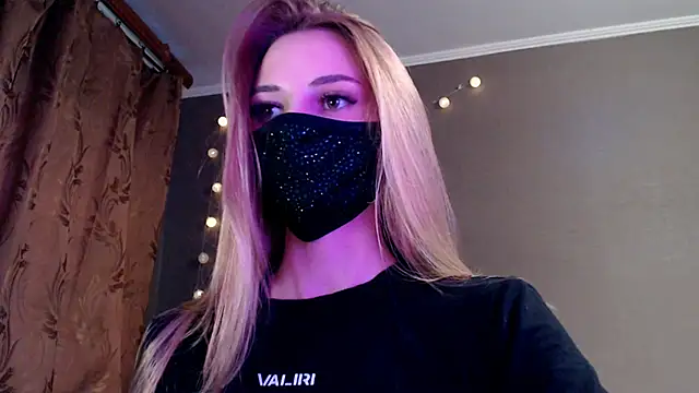 Snapshot of Iris_lave chatting on 05.14.26 Iris lave online show from 05.14.26