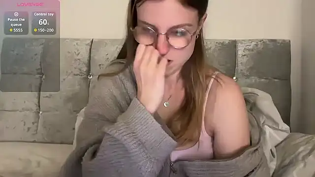 BustyKellyXXX online show from 04.09.26