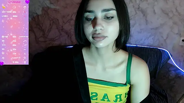 Snapshot of ChocolateKity chatting on 09.30.25 ChocolateKity online show from 09.30.25