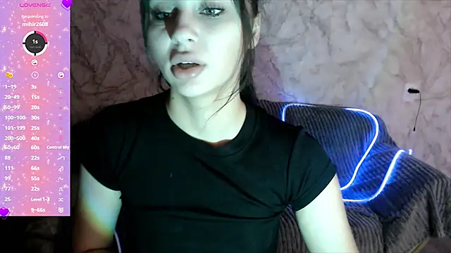 Snapshot of ChocolateKity chatting on 10.08.25 ChocolateKity online show from 10.08.25