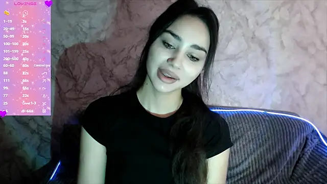 Snapshot of ChocolateKity chatting on 10.25.25 ChocolateKity online show from 10.25.25