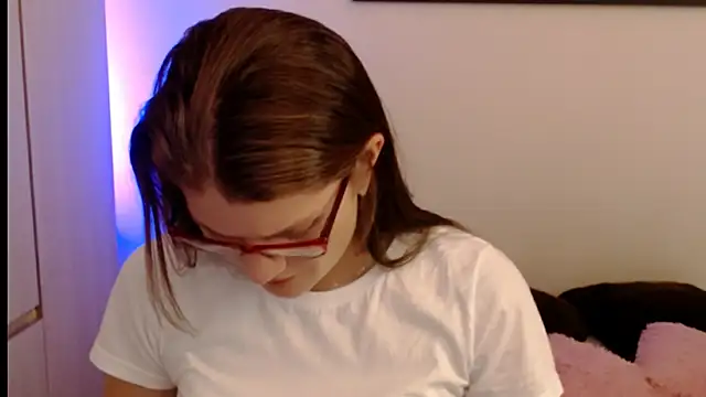 Snapshot of Camila-ventura chatting on 06.11.26 Camila-ventura online show from 06.11.26