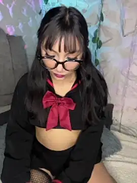 Snapshot of Maddy_w chatting on 07.19.26 Maddy w online show from 07.19.26