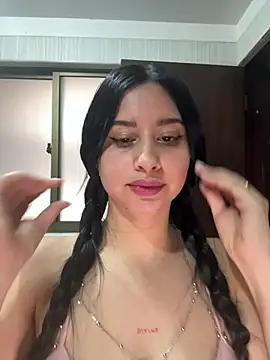 lucy grey25 online show from 03.19.26