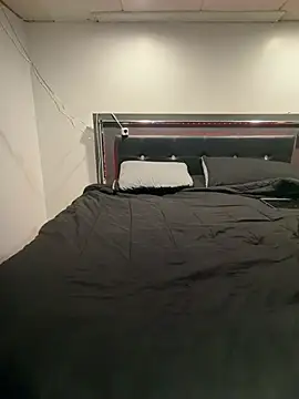 GQ9inchs online show from 02.11.26