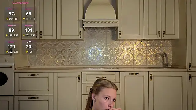 KatieFoulk online show from 09.15.25