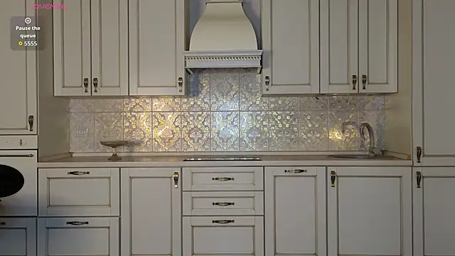 KatieFoulk online show from 09.19.25