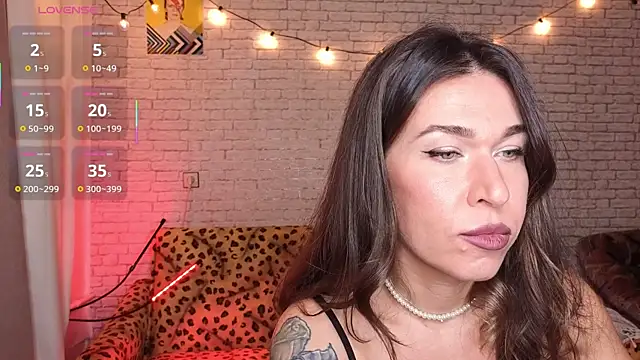 ReginaFoXXXy online show from 10.30.25