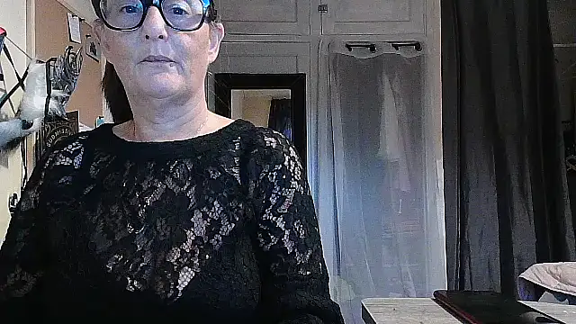 Mistress-Ivy51 online show from 10.21.25