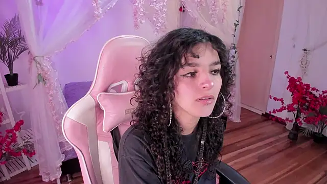 bunny curly online show from 10.21.25