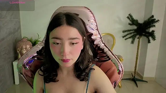 venuss09 s online show from 06.06.26