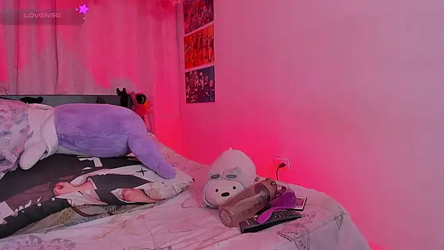 Snapshot of FluffyMelons chatting on 02.02.26 FluffyMelons online show from 02.02.26