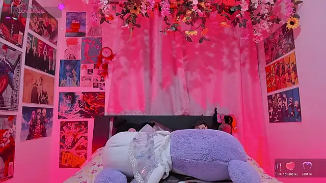 Snapshot of FluffyMelons chatting on 02.11.26 FluffyMelons online show from 02.11.26