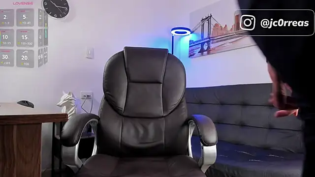  Juanes online show from 12.16.25