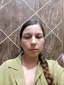 Arianna Moss online show from 10.06.25