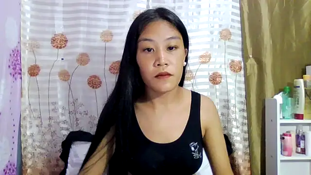 YourWildestDoll online show from 10.15.25