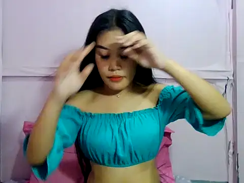 YourWildestDoll online show from 04.21.26