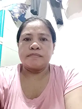Snapshot of pinay_labb chatting on 06.01.26 pinay labb online show from 06.01.26