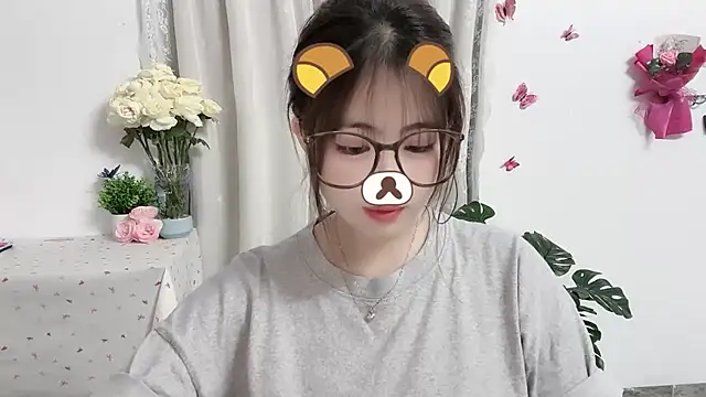 Snapshot of Amelia-babee chatting on 05.27.26 Amelia-babee online show from 05.27.26