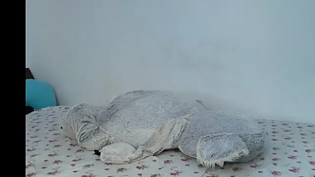 JullyanaRain online show from 04.17.26