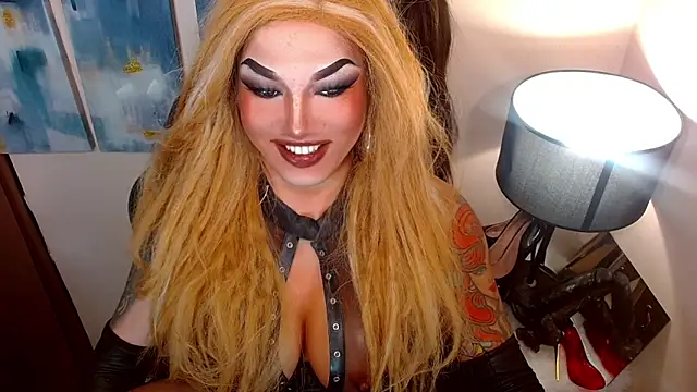 Snapshot of xmadisonmitressxx chatting on 10.05.25 xmadisonmitressxx online show from 10.05.25