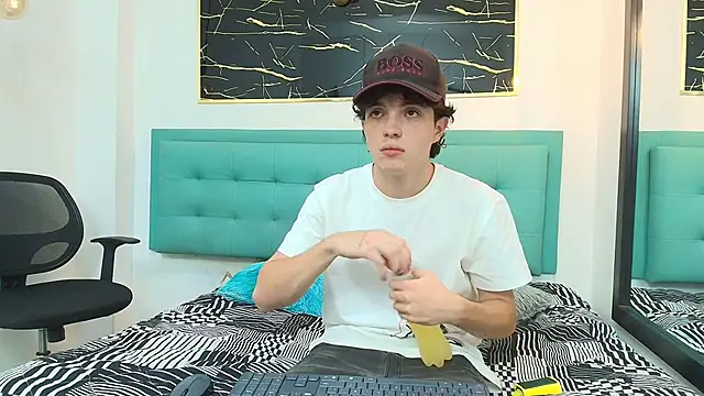 dia fax18 online show from 10.21.25