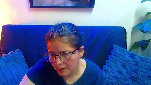Snapshot of Linda_banks_ chatting on 05.07.26 Linda banks online show from 05.07.26