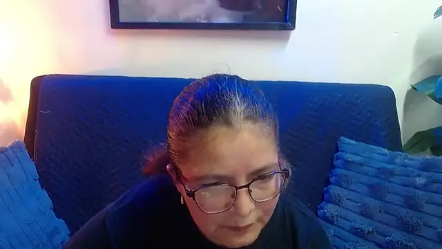 Snapshot of Linda_banks_ chatting on 05.10.26 Linda banks online show from 05.10.26