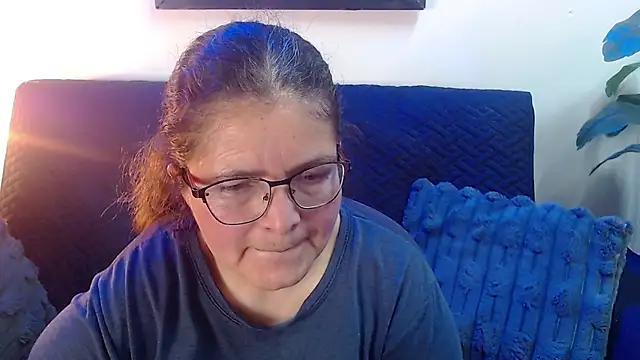 Snapshot of Linda_banks_ chatting on 06.26.26 Linda banks online show from 06.26.26