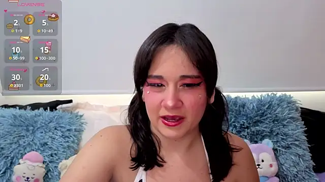 akire charmed  online show from 11.06.25