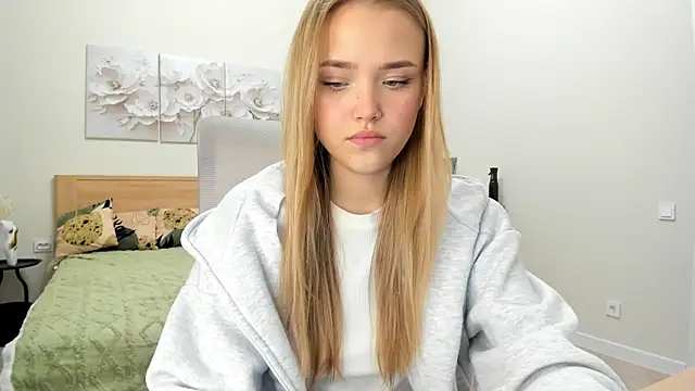 flooora 0 online show from 12.23.25