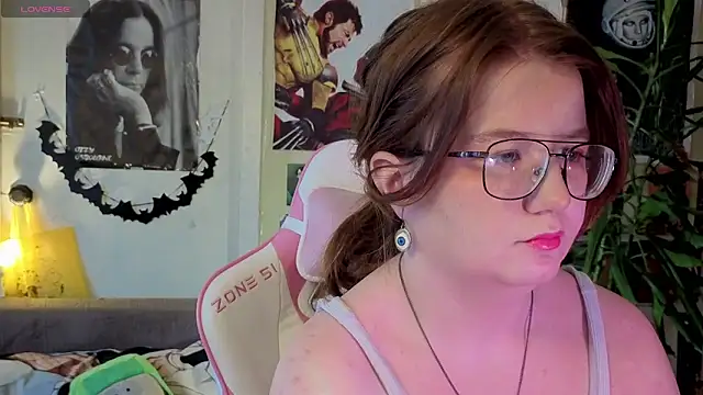 Sienna-Cow online show from 11.26.25