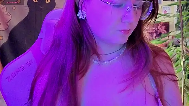 Sienna-Cow online show from 04.23.26