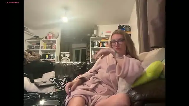 harleyblair online show from 10.20.25