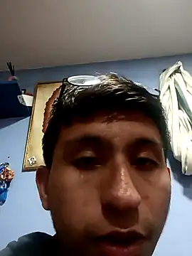 Snapshot of Ethancito202 chatting on 10.13.25 Ethancito202 online show from 10.13.25