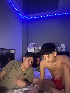 Kailertwink online show from 05.07.26
