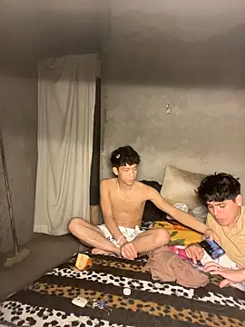 Kailertwink online show from 05.21.26