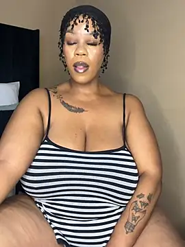 THICKBUNNYCHICKxxx online show from 03.12.26