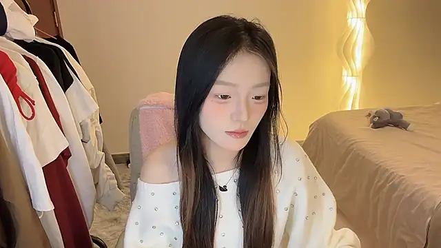 Robin-o3 online show from 11.21.25