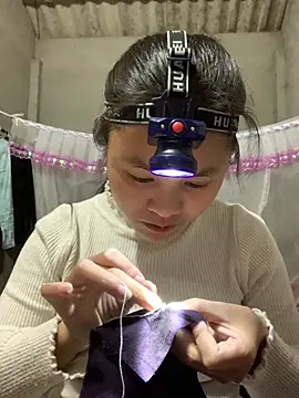 NhuFox online show from 03.07.26