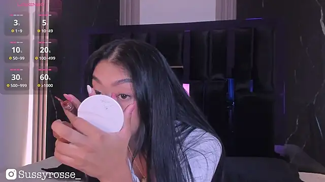 Snapshot of Sussyrosse_ chatting on 09.08.25 Sussyrosse  online show from 09.08.25