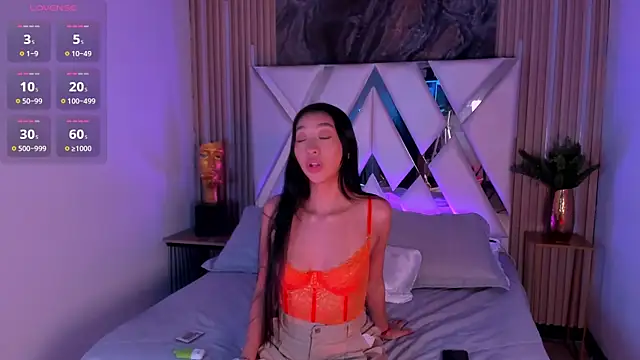 Sussyrosse  online show from 12.04.25